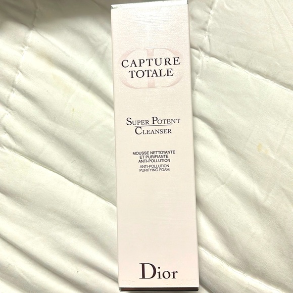 Dior capture totale super potent cleanser - Picture 1 of 4